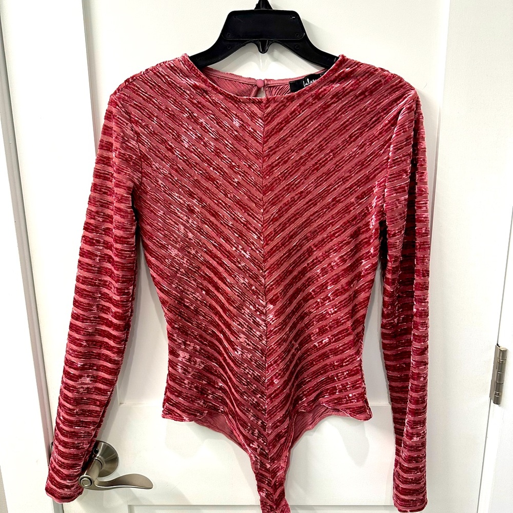 Lulu’s velvet bodysuit size small